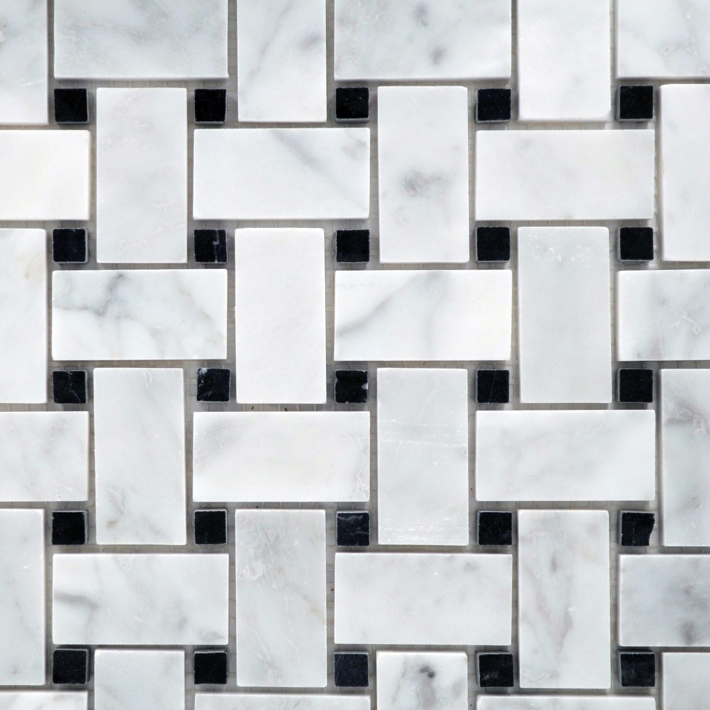 Small Basketweave Carrara & Black Dot